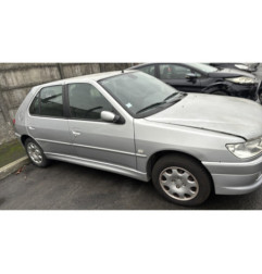 Calandre PEUGEOT 306