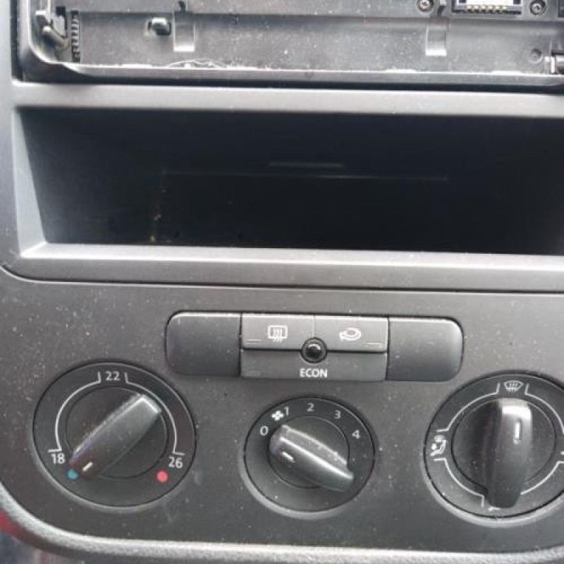 Feu arriere secondaire gauche (feux) VOLKSWAGEN GOLF 5 Photo n°12