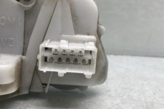 Serrure avant droit PEUGEOT 406