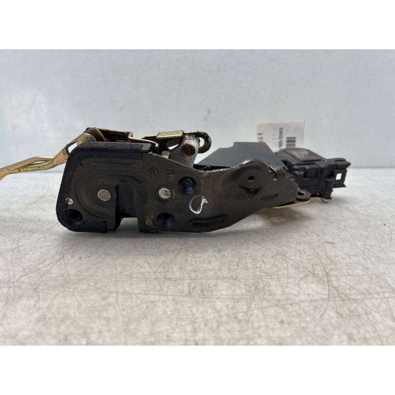 Serrure avant droit HYUNDAI ACCENT 2 Photo n°4