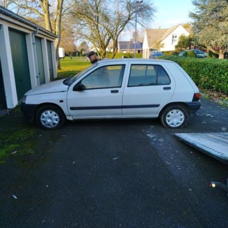 Neiman RENAULT CLIO 1 Photo n°7