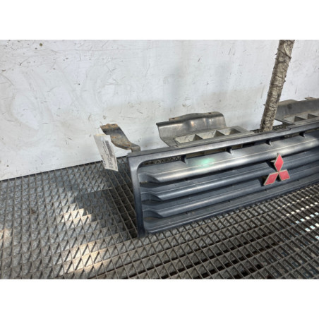 Calandre MITSUBISHI PAJERO 2
