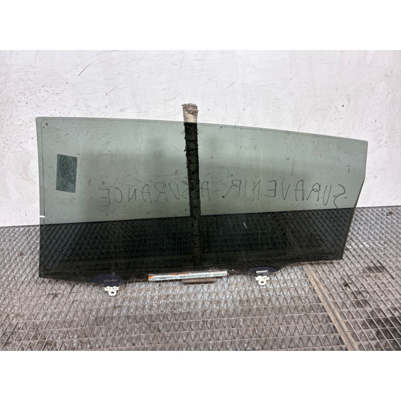 Vitre arriere droit TOYOTA COROLLA VERSO 2 Photo n°2