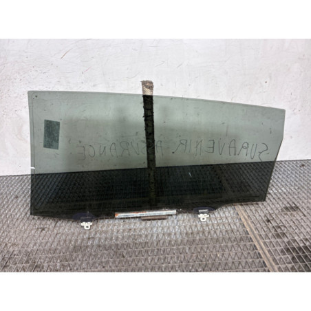 Vitre arriere droit TOYOTA COROLLA VERSO 2
