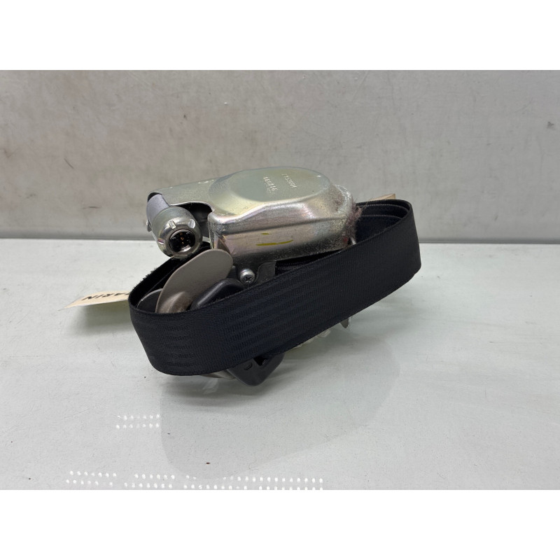 Pretensionneur de ceinture avant gauche TOYOTA COROLLA VERSO 2 Photo n°4