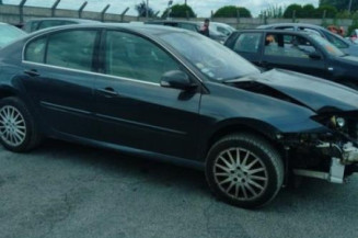 Pompe à carburant RENAULT LAGUNA 3