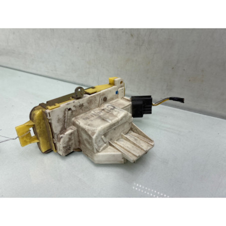 Serrure arriere gauche FORD FOCUS 1