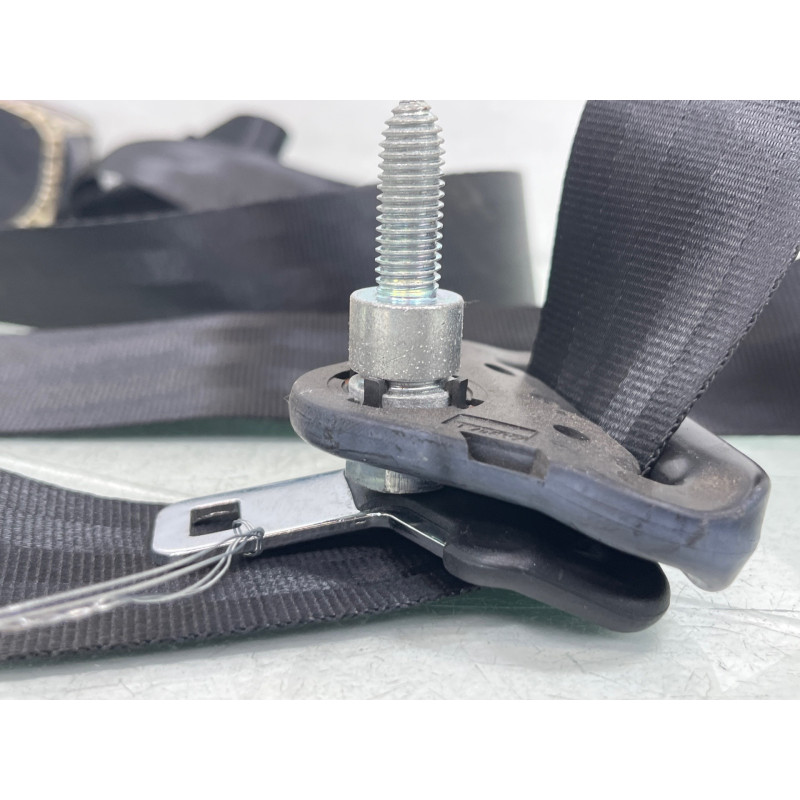 Ceinture arriere droit RENAULT TWINGO 2 Photo n°4