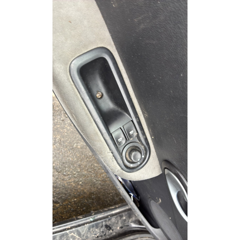 Baguette de porte avant gauche RENAULT CLIO 3 Photo n°13