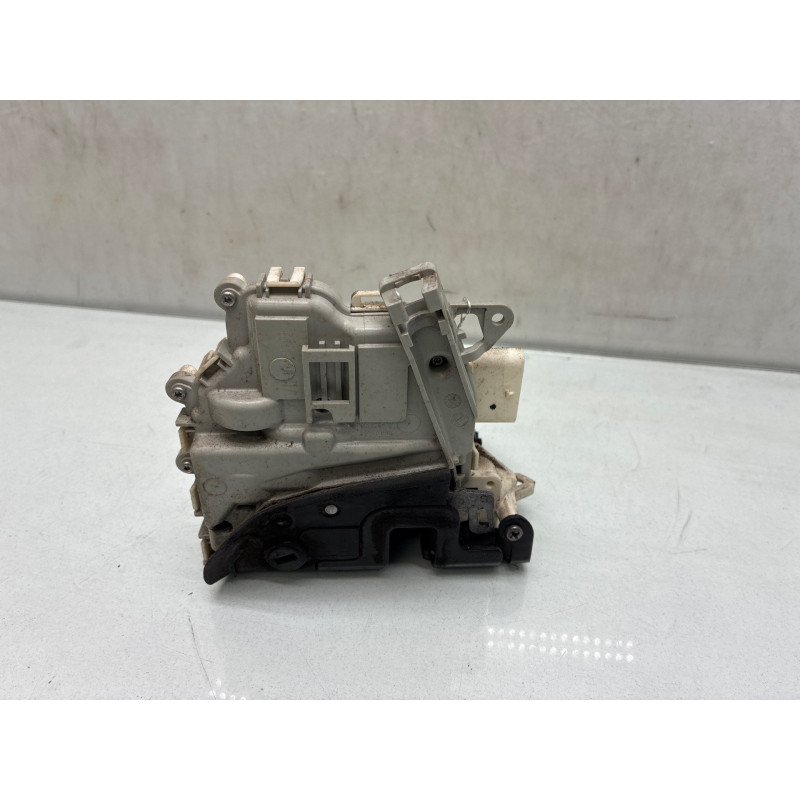 Serrure arriere gauche SEAT LEON 2 Photo n°1
