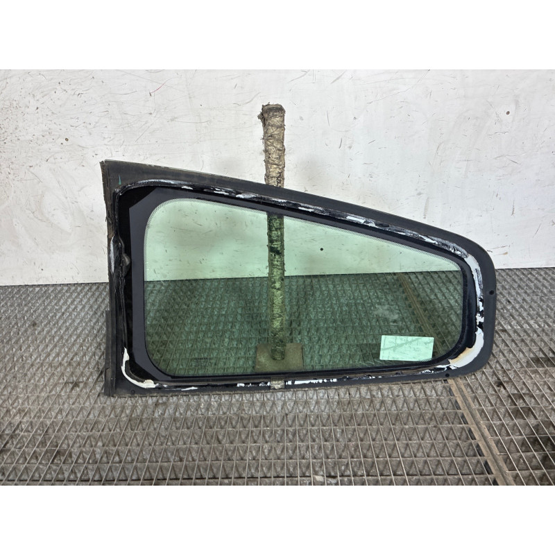 Custode arriere droit RENAULT CLIO 3 Photo n°1