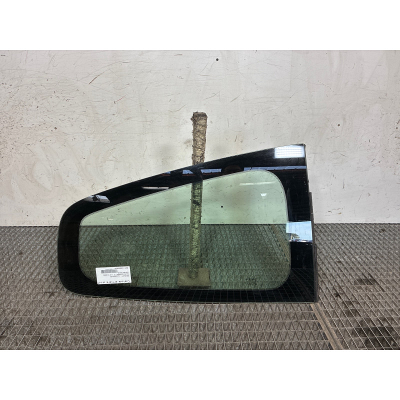 Custode arriere droit RENAULT CLIO 3 Photo n°2