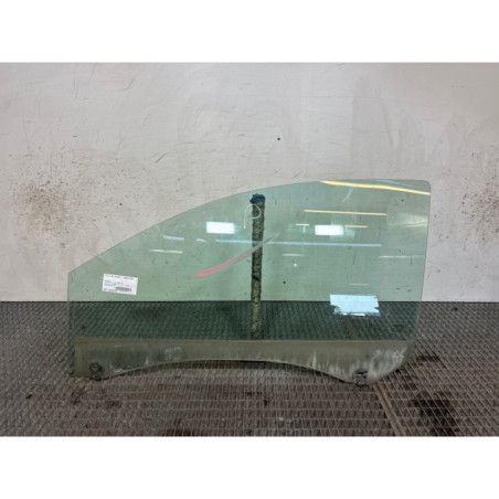 Vitre avant gauche RENAULT CLIO 3 Photo n°1