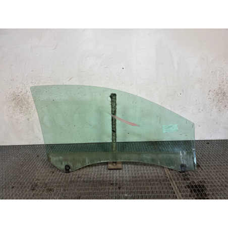 Vitre avant gauche RENAULT CLIO 3