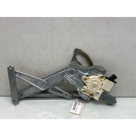 Leve vitre electrique avant droit TOYOTA COROLLA 10 Photo n°1