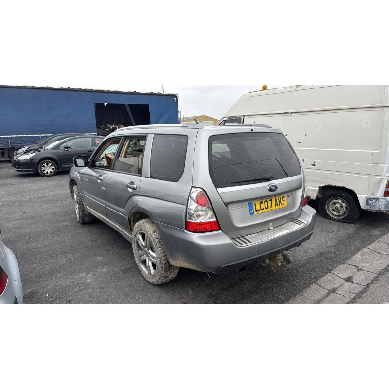 Porte avant droit SUBARU FORESTER 2 Photo n°8