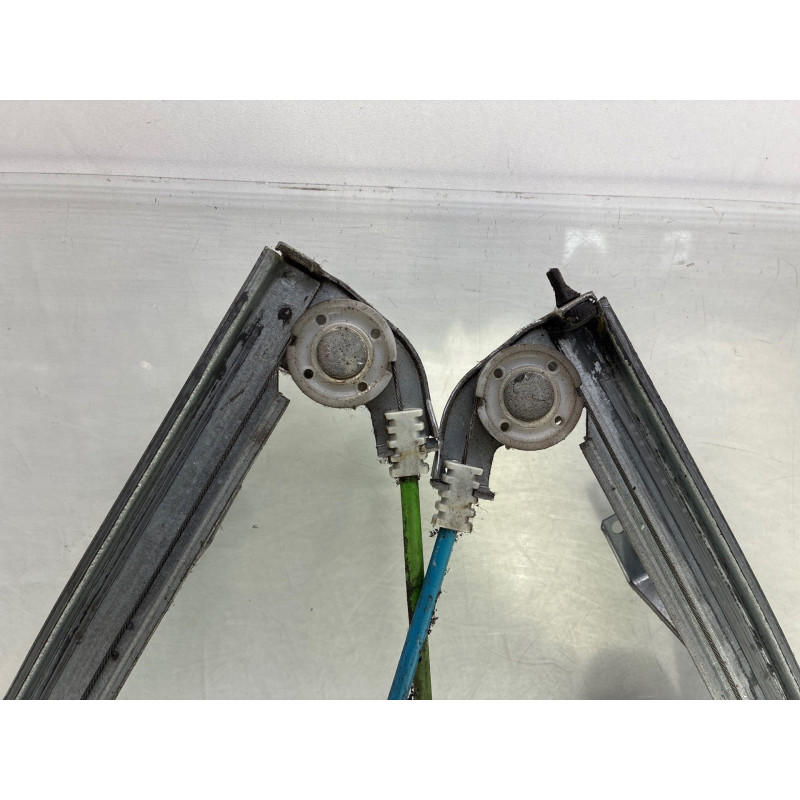 Leve vitre electrique avant gauche CITROEN JUMPY 2 Photo n°1