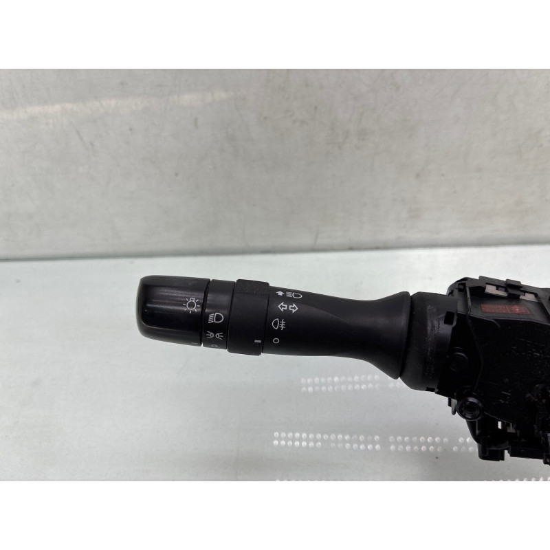 Commodo phare TOYOTA YARIS 2 Photo n°4