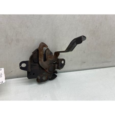 Fermeture de capot TOYOTA AURIS 1