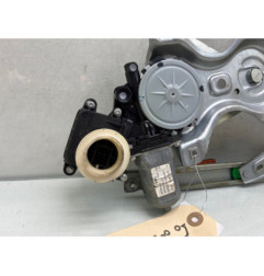 Leve vitre electrique avant gauche TOYOTA AURIS 1