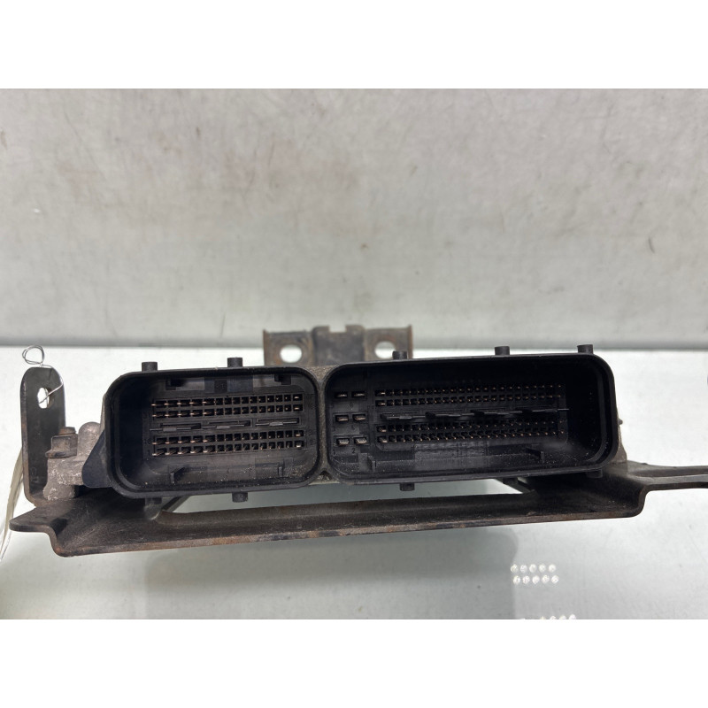Calculateur moteur HYUNDAI IX 20 Photo n°1