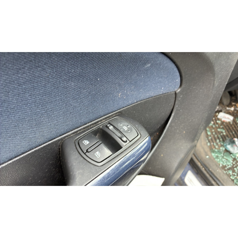 Custode arriere droit (porte) OPEL CORSA D Photo n°13