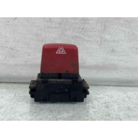 Bouton de warning RENAULT SAFRANE Photo n°1