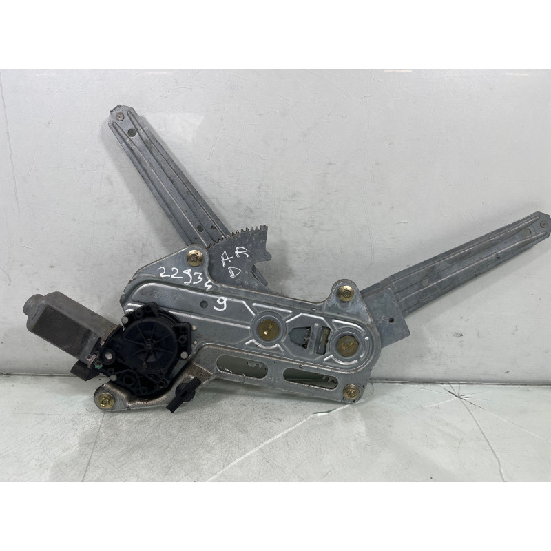 Leve vitre electrique arriere droit RENAULT SAFRANE Photo n°1