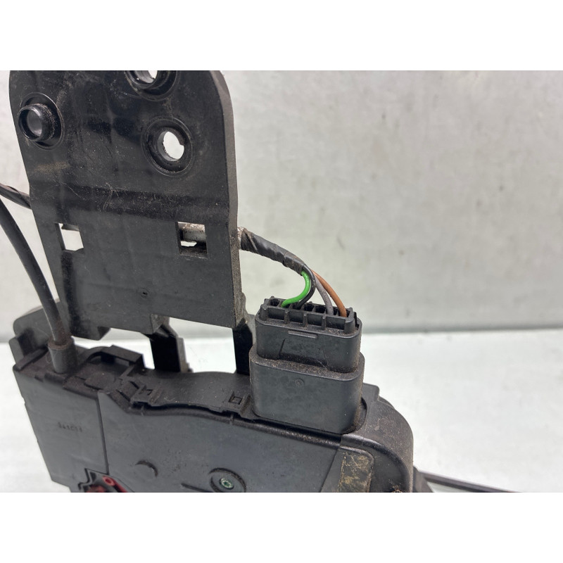 Serrure arriere droit HYUNDAI IX 20 Photo n°2