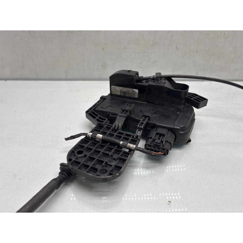 Serrure arriere droit HYUNDAI IX 20 Photo n°4