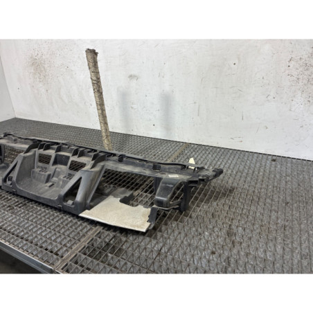 Armature avant, Masque avant PEUGEOT 5008 1