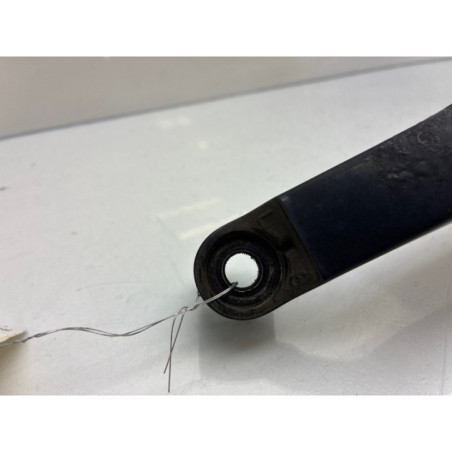 Bras essuie glace avant droit TOYOTA COROLLA VERSO 2