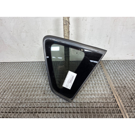 Custode arriere droit TOYOTA COROLLA VERSO 2