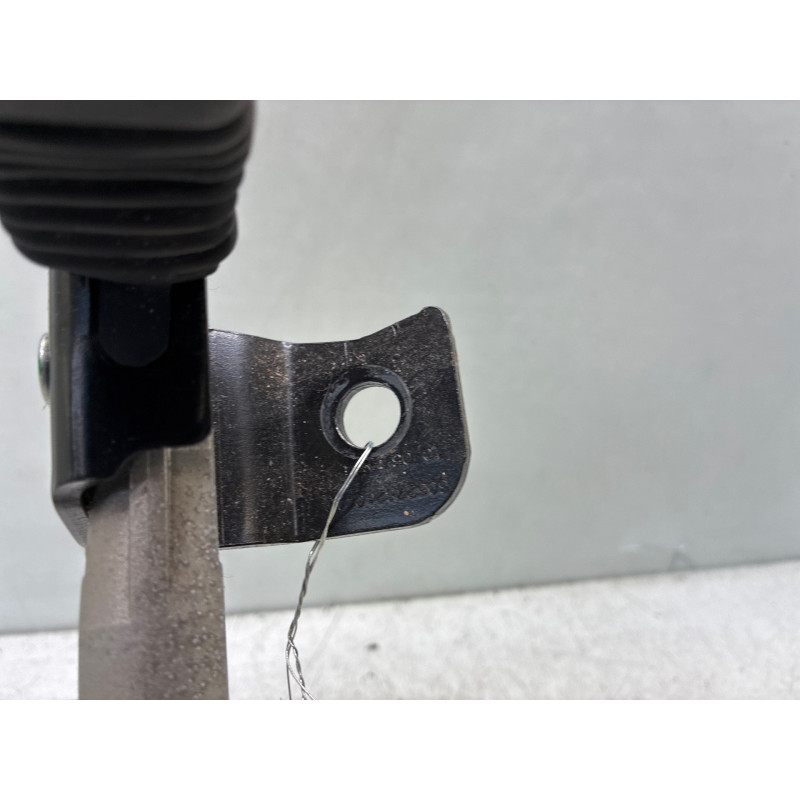 Pretensionneur de ceinture arriere gauche BMW SERIE 3 E90 Photo n°2