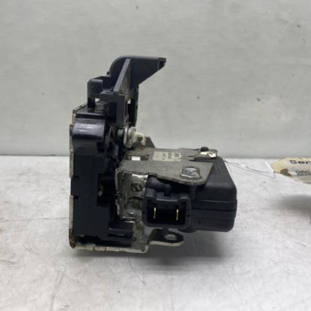 Serrure avant droit DACIA DUSTER 1