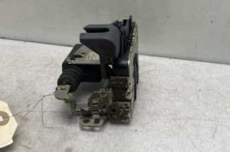 Serrure avant droit DACIA DUSTER 1