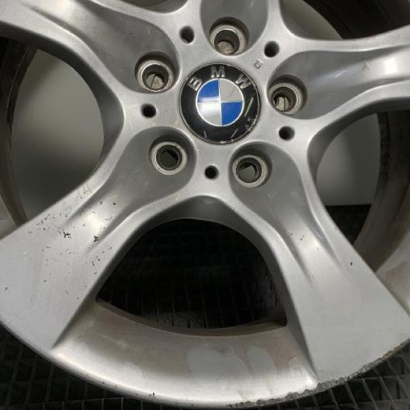 Jante BMW SERIE 1 E87 Photo n°3