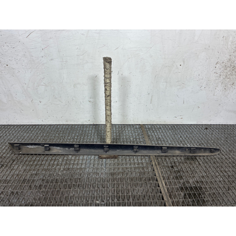 Baguette de porte avant gauche RENAULT CLIO 2 Photo n°3