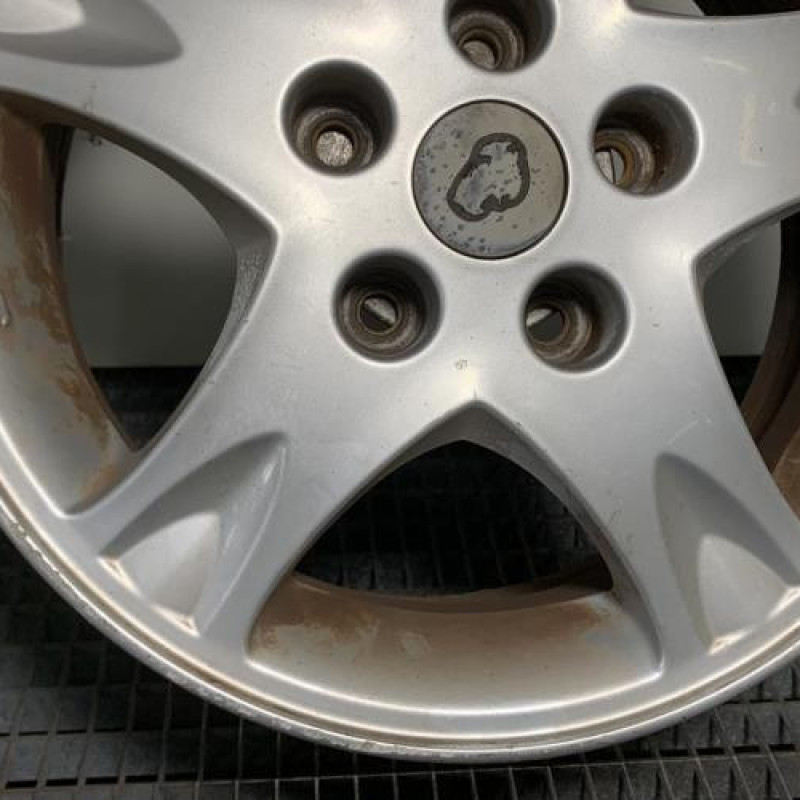 Jante NISSAN ALMERA TINO Photo n°3