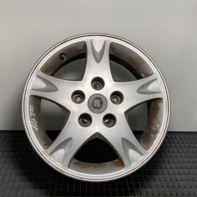 Jante NISSAN ALMERA TINO Photo n°1