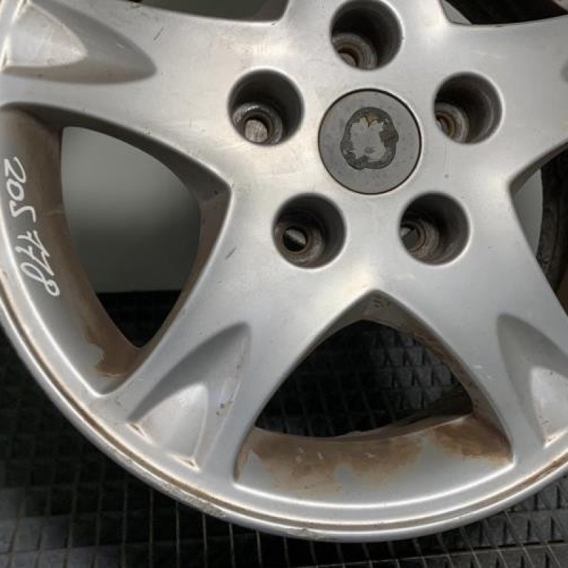 Jante NISSAN ALMERA TINO Photo n°3