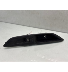 Interrupteur de leve vitre arriere droit PEUGEOT 3008 2