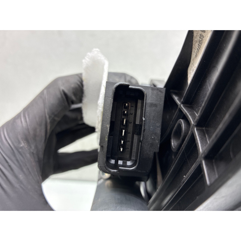 Leve vitre electrique arriere gauche PEUGEOT 3008 2 Photo n°4