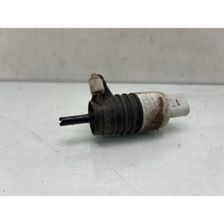 Pompe lave glace avant MERCEDES CLASSE C 205 Photo n°1