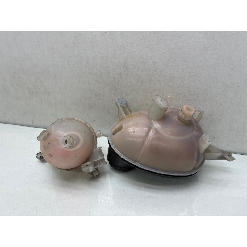 Vase d'expansion MERCEDES CLASSE C 205 Photo n°3