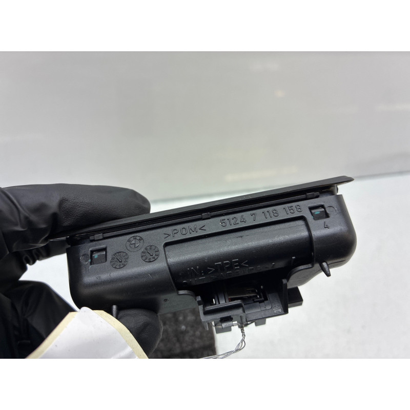 Bouton de coffre BMW SERIE 5 E60 Photo n°3