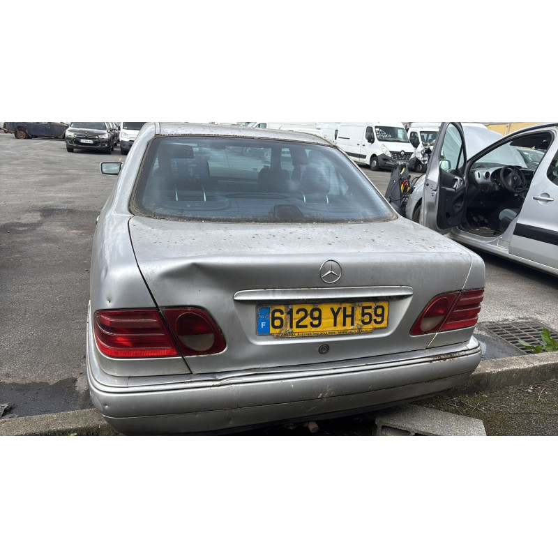 Pedale d'accelerateur MERCEDES CLASSE E 210 Photo n°20