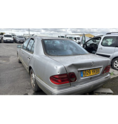 Serrure avant gauche MERCEDES CLASSE E 210