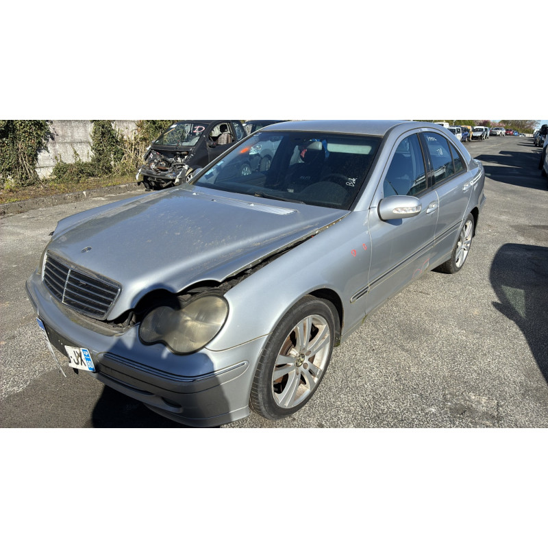Traverse superieure MERCEDES CLASSE C 203 Photo n°4