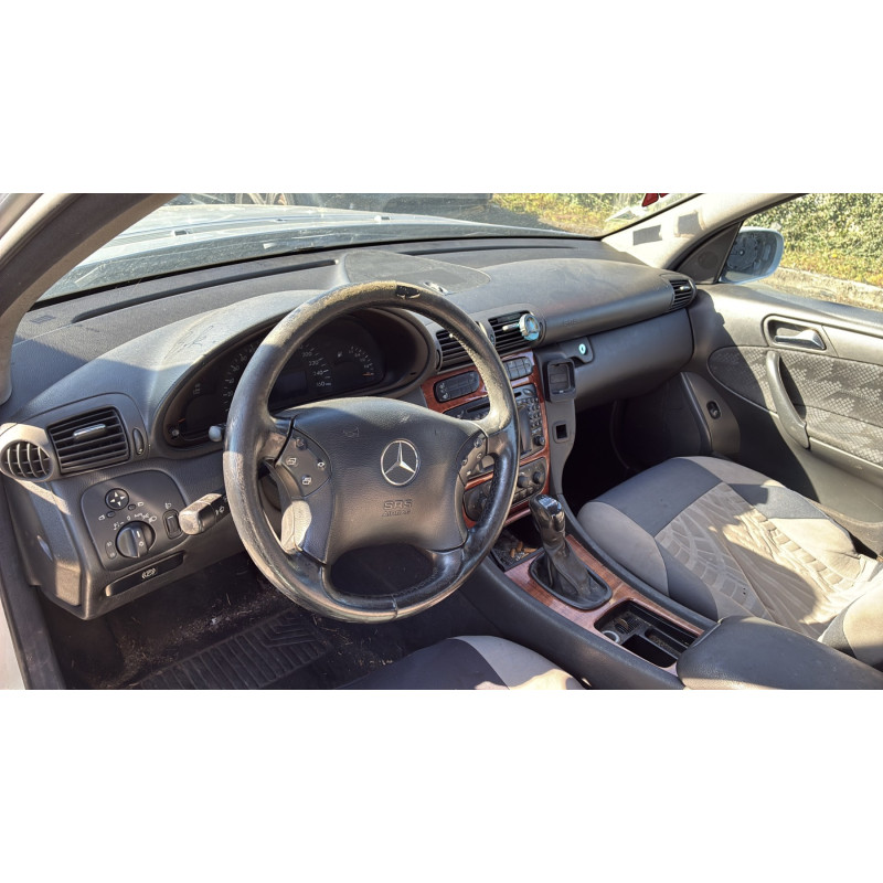 Traverse superieure MERCEDES CLASSE C 203 Photo n°16